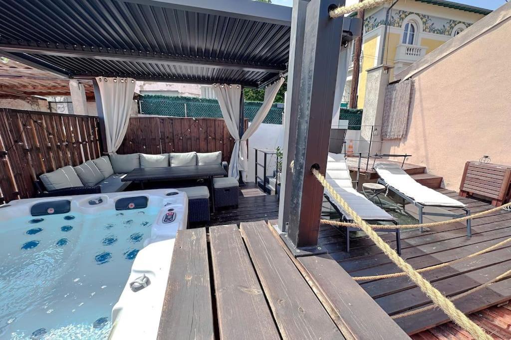 Rooftop, & Breathtaking View Of And Sea Apartment